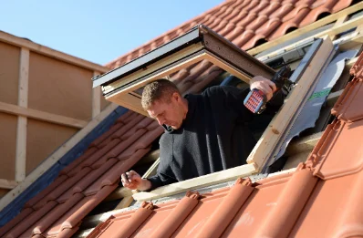 Pose de fenêtres de toit Velux au Rouget-Pers